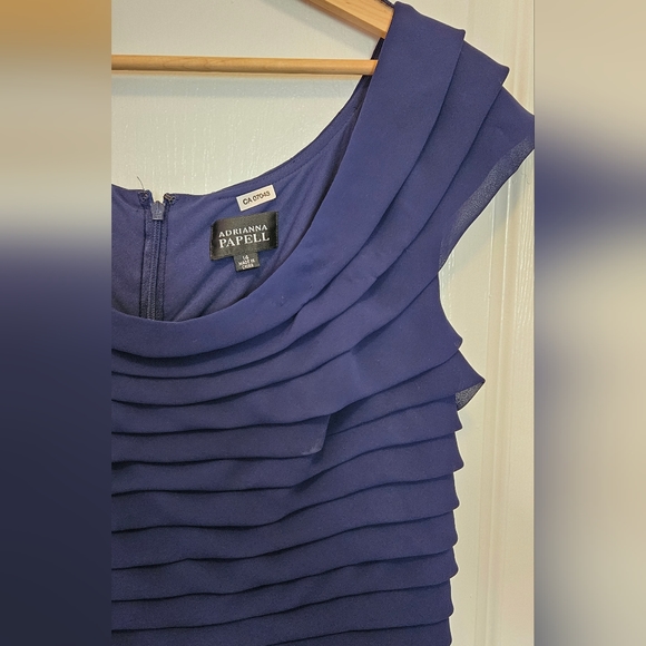 👗Host pick👗 Adrianna Papell Blue Tiered Cap Sleeve Knee Length Cocktail Dress - Picture 3 of 7